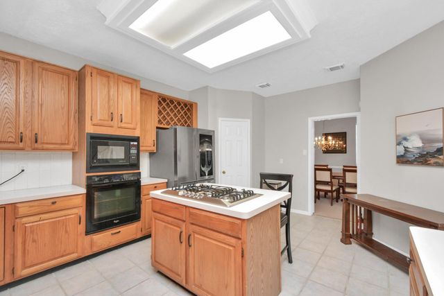 10615 Vandercroft Court, Houston, TX 77070