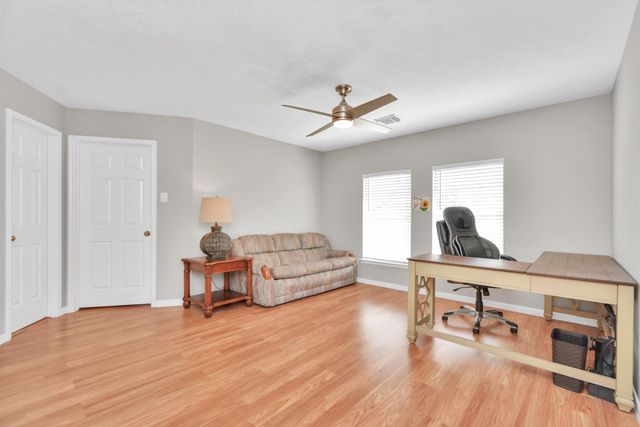 10615 Vandercroft Court, Houston, TX 77070