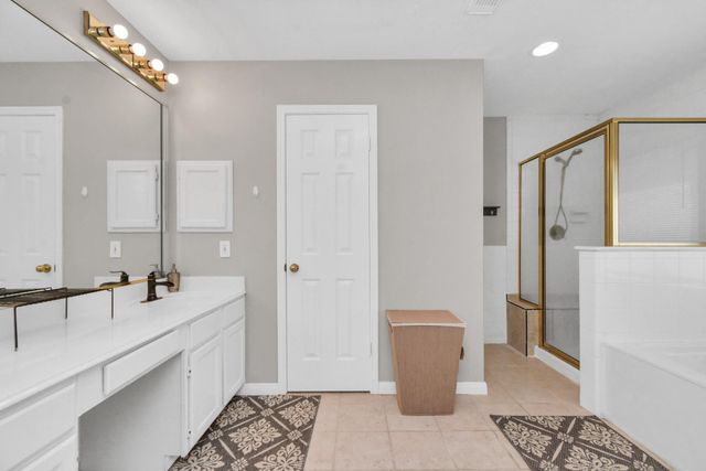 10615 Vandercroft Court, Houston, TX 77070