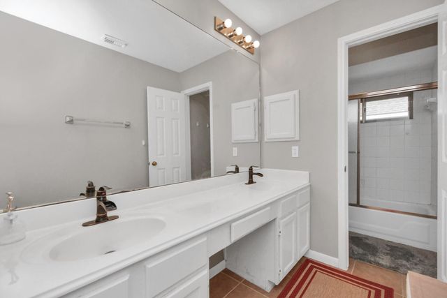 10615 Vandercroft Court, Houston, TX 77070