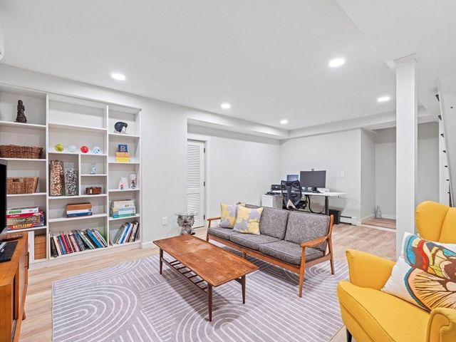 22 Hayward Mill Cir, Concord, MA 01742