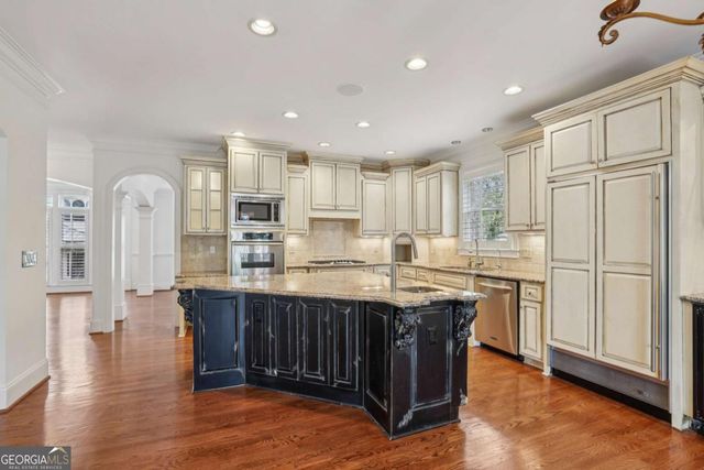 1017 Madeline Lane, Atlanta, GA 30350