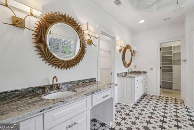 1017 Madeline Lane, Atlanta, GA 30350