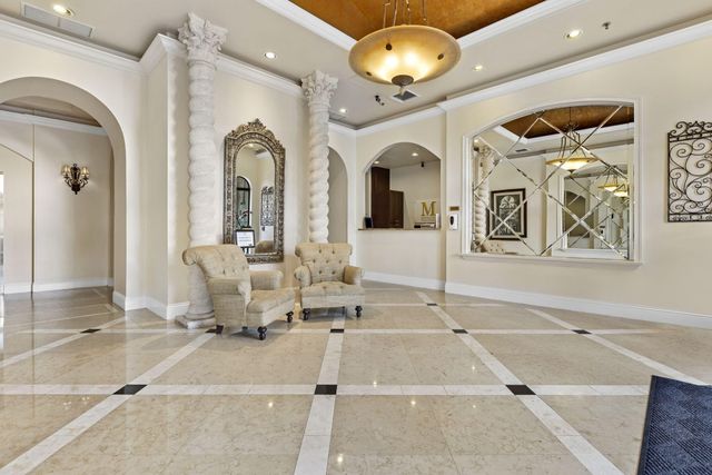 616 Clearwater Park Road 402, West Palm Beach, FL 33401