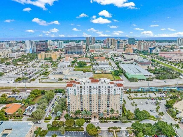 616 Clearwater Park Road 402, West Palm Beach, FL 33401