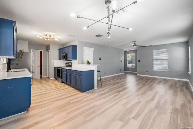 5742 Butch Cyn, San Antonio, TX 78252