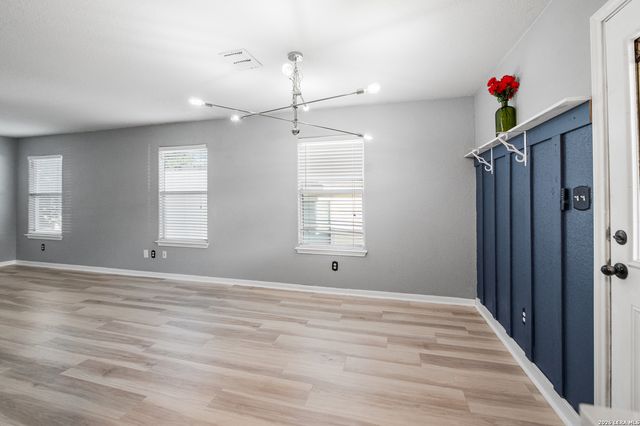 5742 Butch Cyn, San Antonio, TX 78252