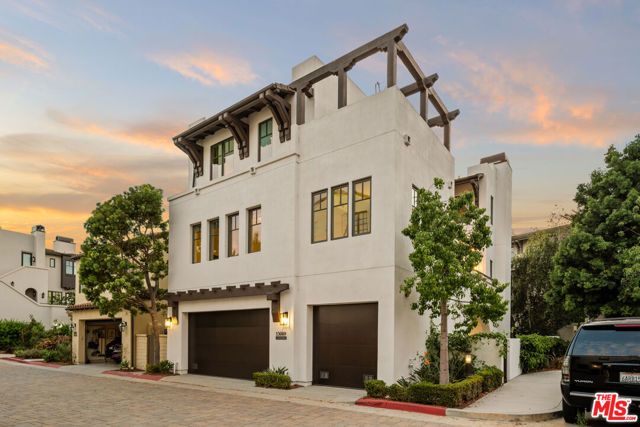 13049 S Icon Circle, Los Angeles, CA 90094