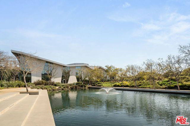 13049 S Icon Circle, Los Angeles, CA 90094