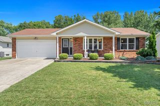 50 Sunny View Drive, St Peters, MO 63376