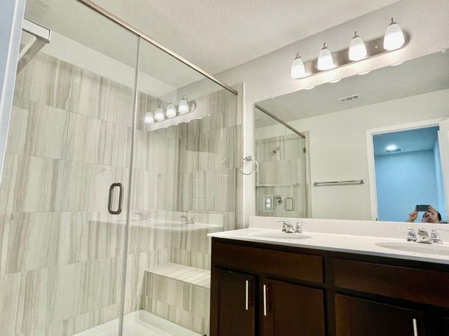 516 Betty Ann WAY, Leander, TX 78641