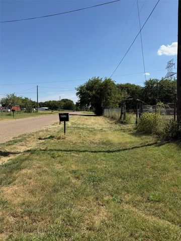 4717 Thomas Acres Road, Joshua, TX 76058