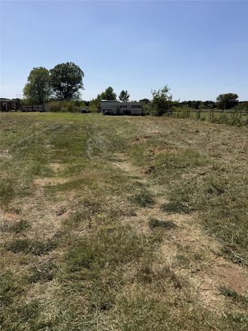 4717 Thomas Acres Road, Joshua, TX 76058