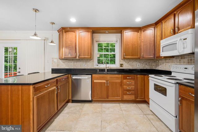 11821 SINCLAIR LN, Manassas, VA 20112