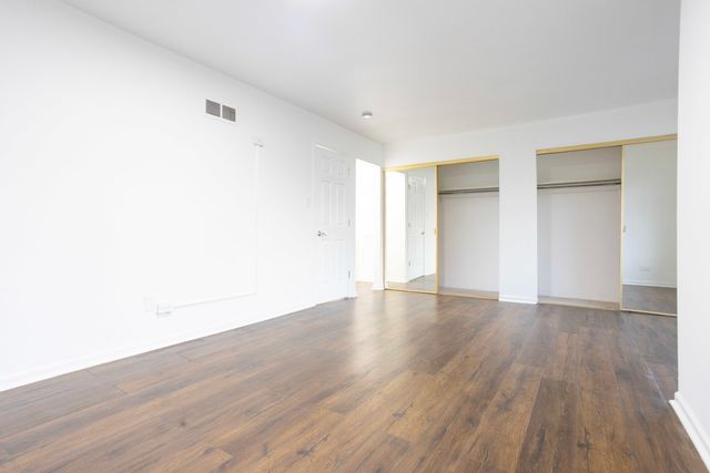 35 Churn Road 35, Matteson, IL 60443