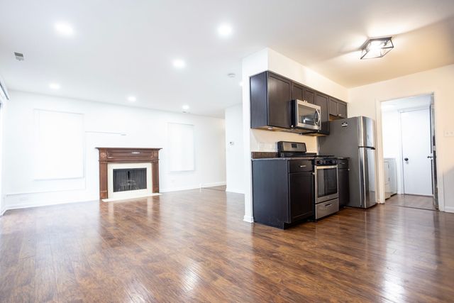 35 Churn Road 35, Matteson, IL 60443