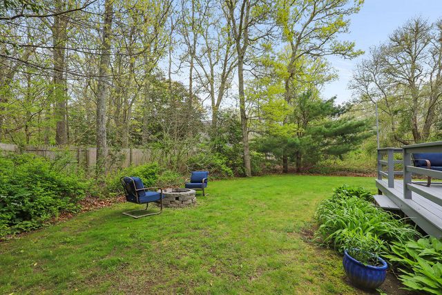5 Deerfield Road, Mashpee, MA 02649