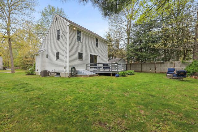 5 Deerfield Road, Mashpee, MA 02649