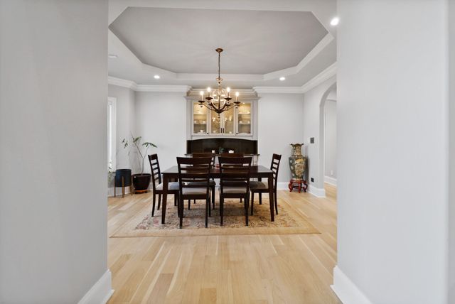 1667 Chalone Court, Crown Point, IN 46307