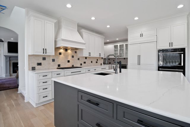 1667 Chalone Court, Crown Point, IN 46307