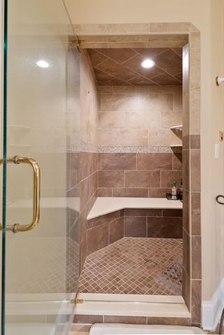1667 Chalone Court, Crown Point, IN 46307