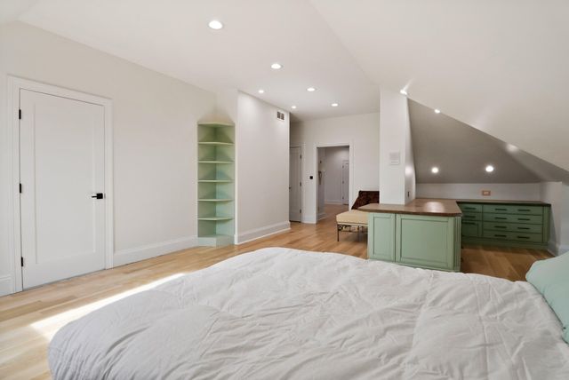 1667 Chalone Court, Crown Point, IN 46307