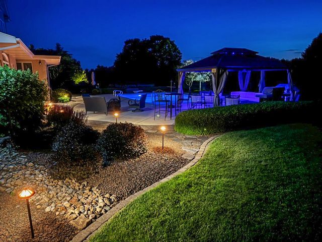 1667 Chalone Court, Crown Point, IN 46307
