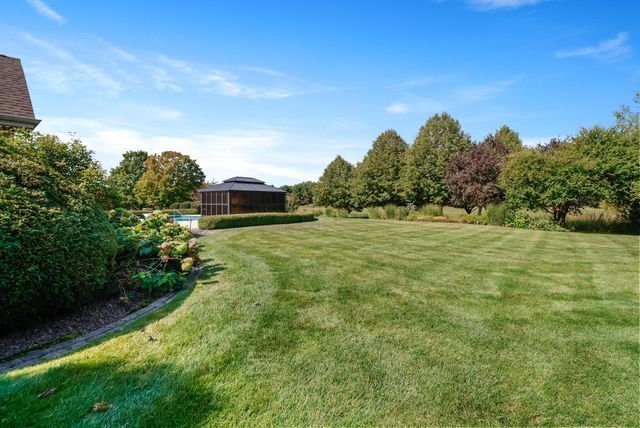 1667 Chalone Court, Crown Point, IN 46307