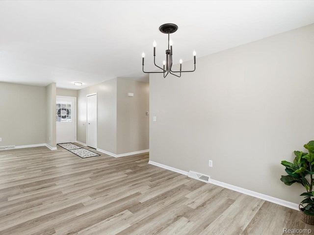 5837 Lakeshore Road, Fort Gratiot Charter Township, MI 48059