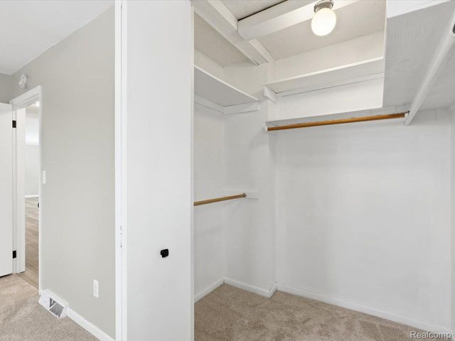 5837 Lakeshore Road, Fort Gratiot Charter Township, MI 48059