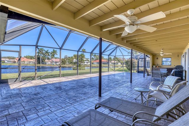 1048 NW 110th Ln, Coral Springs, FL 33071