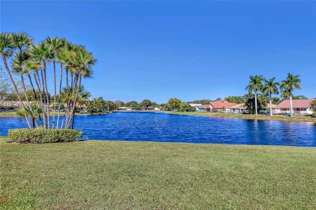 1048 NW 110th Ln, Coral Springs, FL 33071