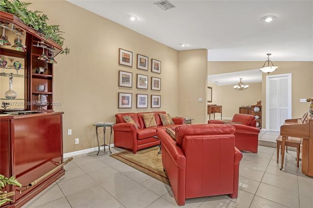 1048 NW 110th Ln, Coral Springs, FL 33071