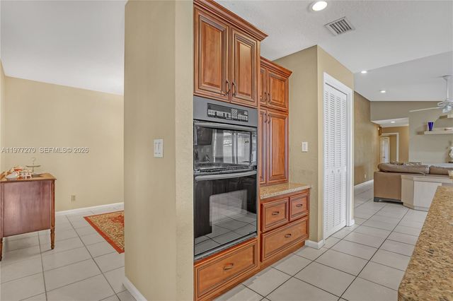 1048 NW 110th Ln, Coral Springs, FL 33071