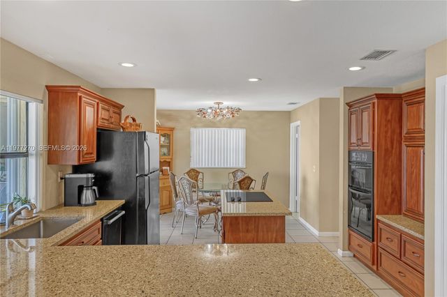 1048 NW 110th Ln, Coral Springs, FL 33071