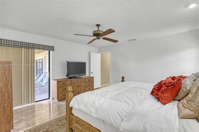 1048 NW 110th Ln, Coral Springs, FL 33071