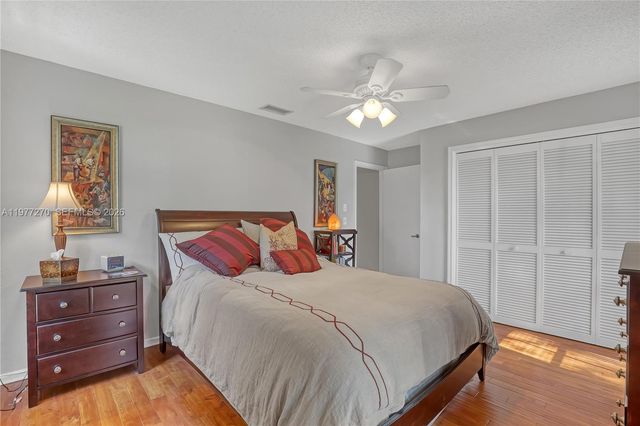 1048 NW 110th Ln, Coral Springs, FL 33071