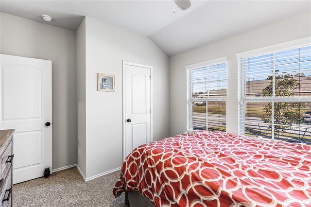 2286 Strong Horse Drive, Conroe, TX 77301