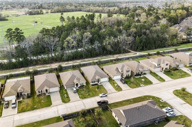 2286 Strong Horse Drive, Conroe, TX 77301