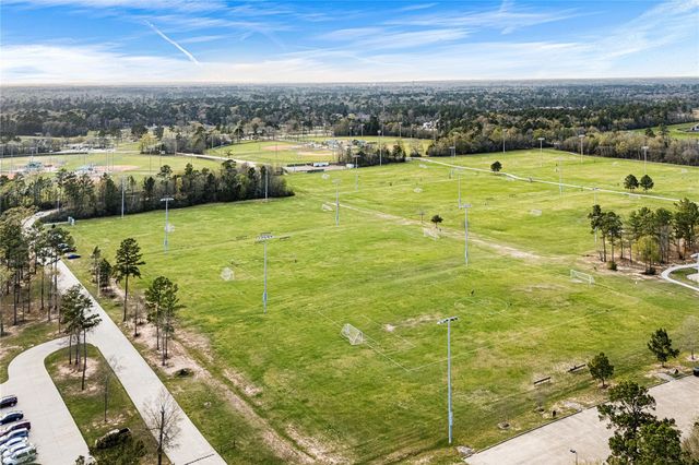 2286 Strong Horse Drive, Conroe, TX 77301