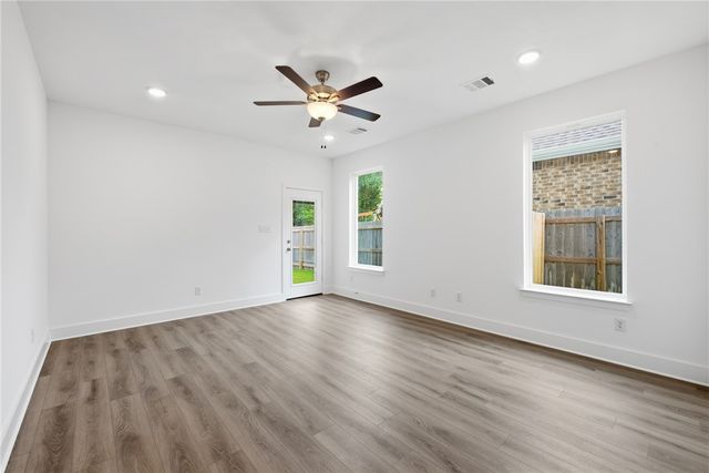 4802 Underbrush Crossing, Bryan, TX 77845