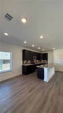 4802 Underbrush Crossing, Bryan, TX 77845