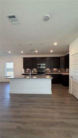 4802 Underbrush Crossing, Bryan, TX 77845