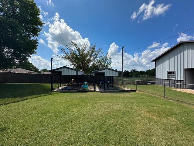 4521 Northridge Lane, Noble, OK 73068