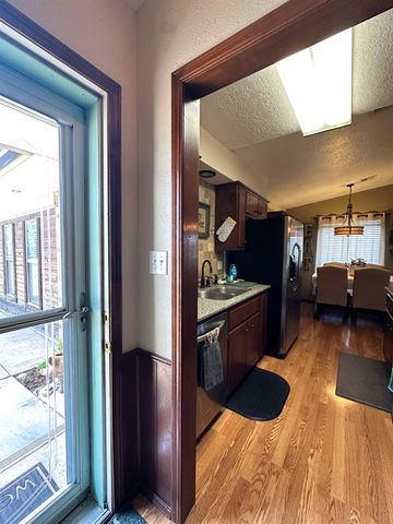 4521 Northridge Lane, Noble, OK 73068