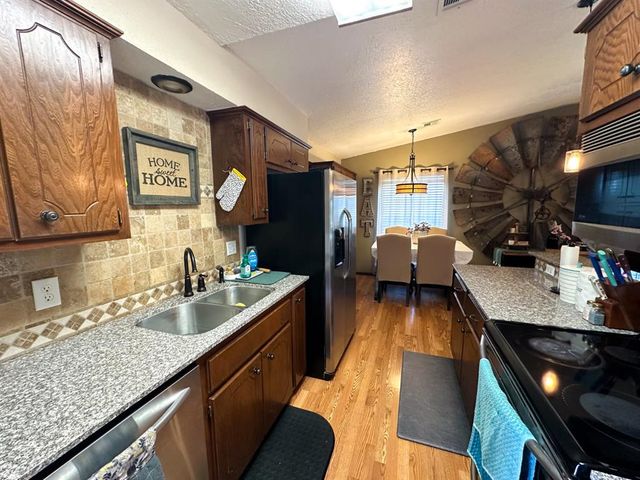 4521 Northridge Lane, Noble, OK 73068