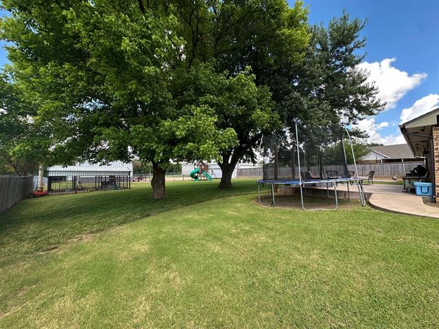 4521 Northridge Lane, Noble, OK 73068