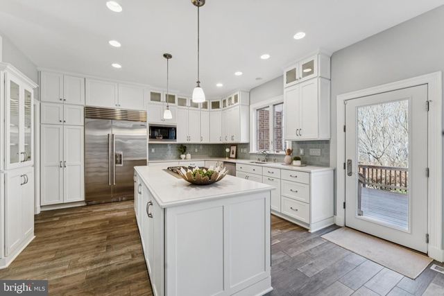 7700 LEEDS MANOR CT, Fairfax Station, VA 22039