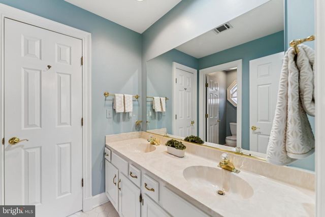 7700 LEEDS MANOR CT, Fairfax Station, VA 22039