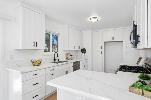3023 Royce Lane, Costa Mesa, CA 92626